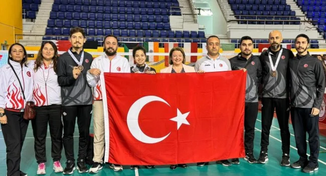 Para badmintonculardan 3 madalya