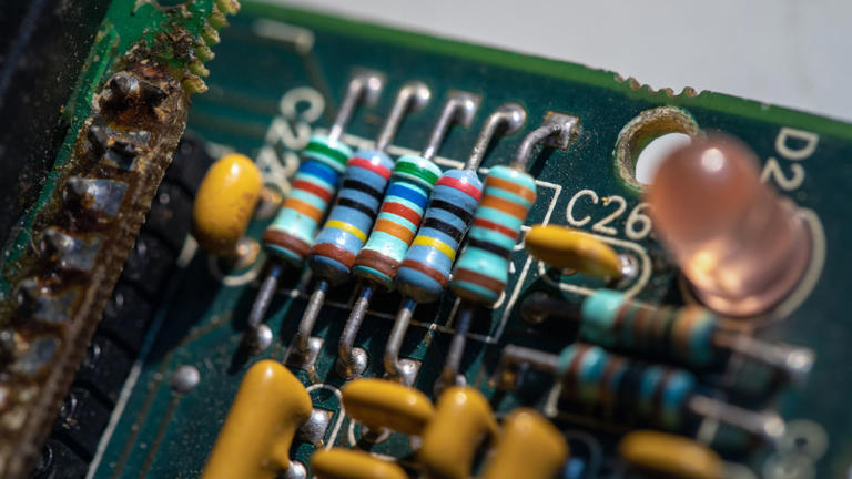 MIT’e göre Süpermen benzeri yarı iletken 900 Fahrenheit sıcaklıkta 48 saat hayatta kalıyor