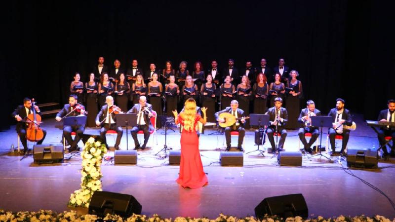 Tekirdağ’da öğretmenlerden oluşan koro sahne aldı