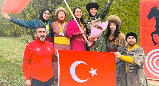 Kadın Atlı Okçuluk Milli Takımı’ndan 7 madalya