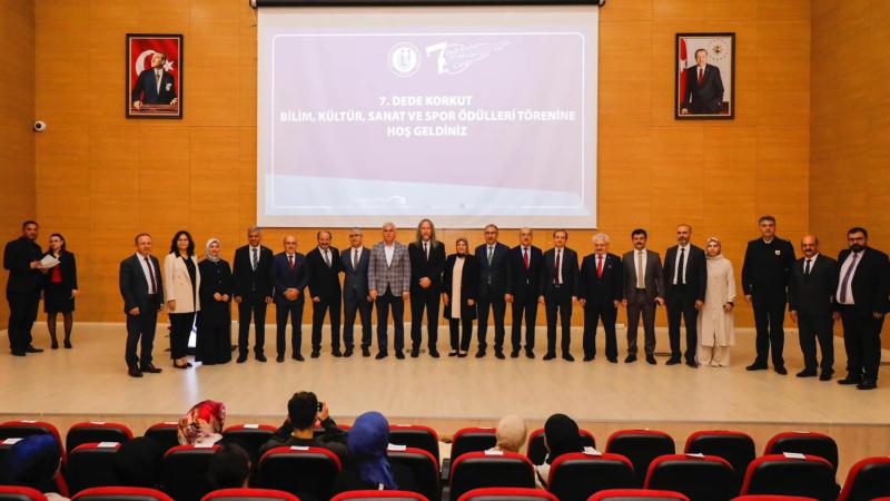 “Dede Korkut Bilim, Kültür, Sanat ve Spor Ödülleri” sahiplerini buldu