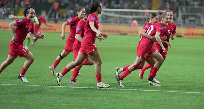Milliler Azerbaycan’ı tek golle geçti