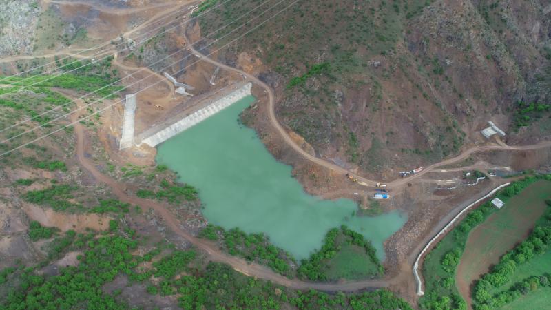 Artvin’de 990 dekar tarım arazisini sulayacak gölette su tutuldu