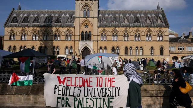 Oxford’un okul kaynaklarını Gazzeli öğrenci ve akademisyenlere açması istendi