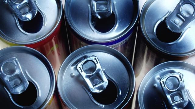 Milano’da gece saatlerinde cam ve teneke ambalajda içecek satışı yasaklandı