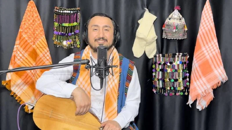 Kütahyalı bağlama sanatçısı Mehmet Yiğit, Yörük kültürüne ait türküleri gün yüzüne çıkarıyor