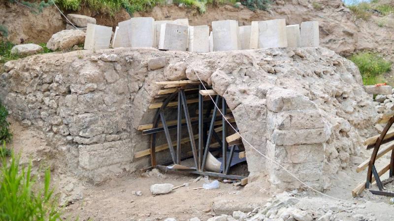 Aksaray’daki tarihi Osmanlı köprüsü restore ediliyor