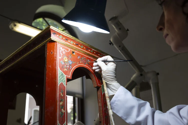 Topkapı Sarayı’nın 300 yıllık iki büyük saati restore ediliyor