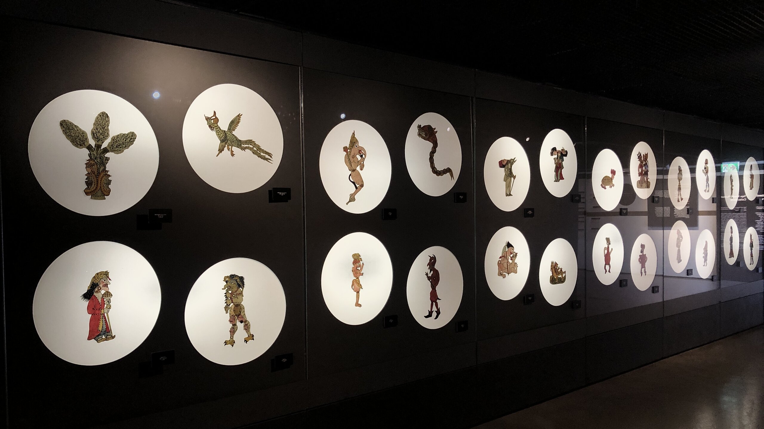 Gölge Oyunu Karagöz-Hacivat Koleksiyonu Yapı Kredi Müzesi’nde Sergileniyor