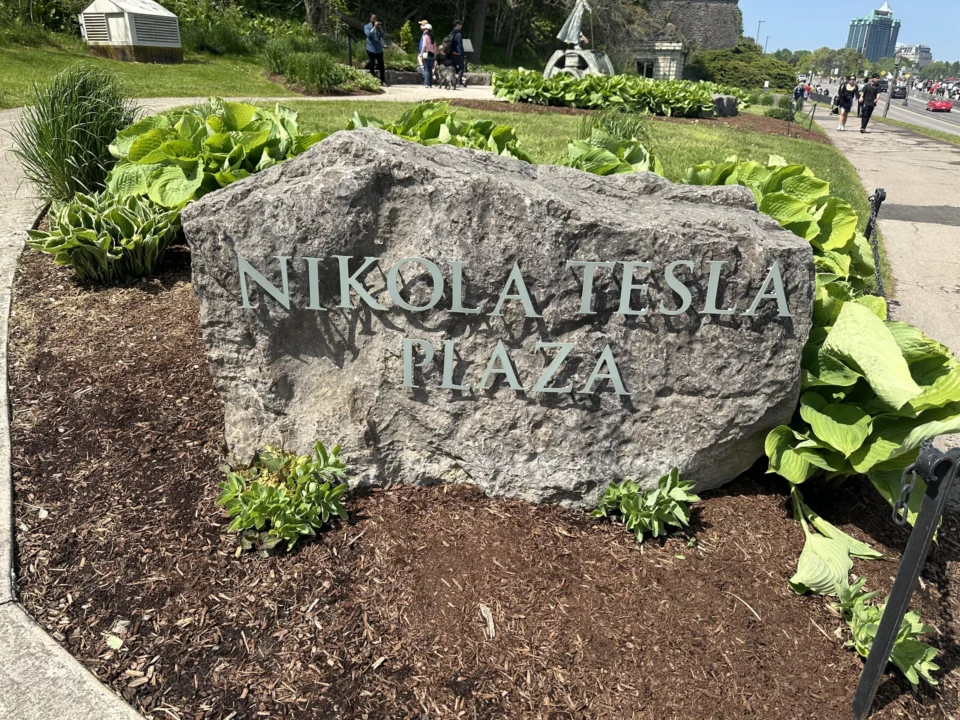 Niagara Şelalesi Ontorio Eyaleti Kanada Kıyı Parkında Tesla Anıtı(Özel Haber)