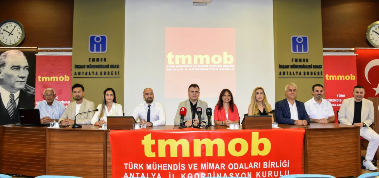 İKK’dan Konyaaltı Sahili Özel İşletmelere Kurban Edilmesin Çağrısı