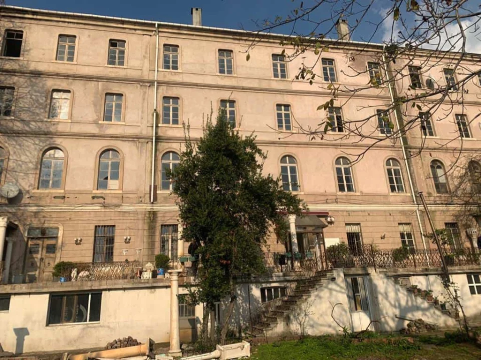 İstanbul’un Değerli Yapılarından 155 Yıllık Fransız Saint Joseph Yetimhanesi