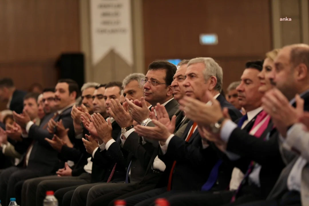 Tarihi Kentler Birliği Başkanı Mansur Yavaş oldu