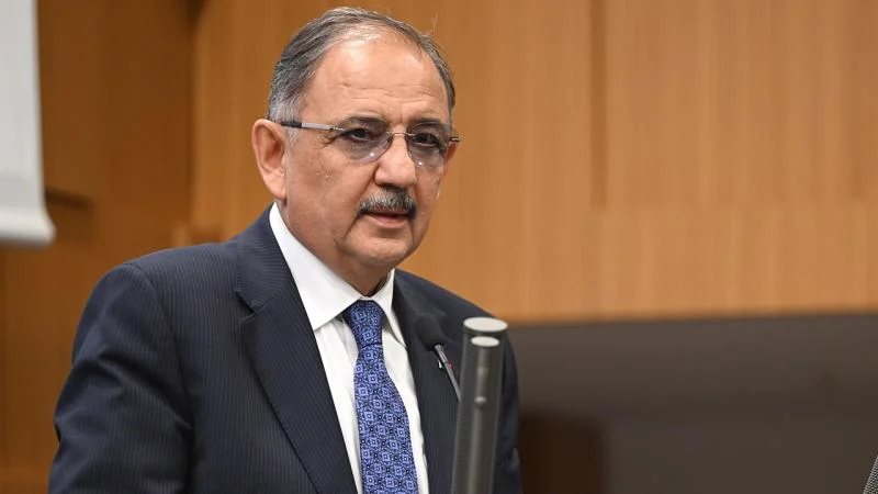 Bakan Özhaseki: Dünyanın en büyük şantiyesi deprem bölgesinde