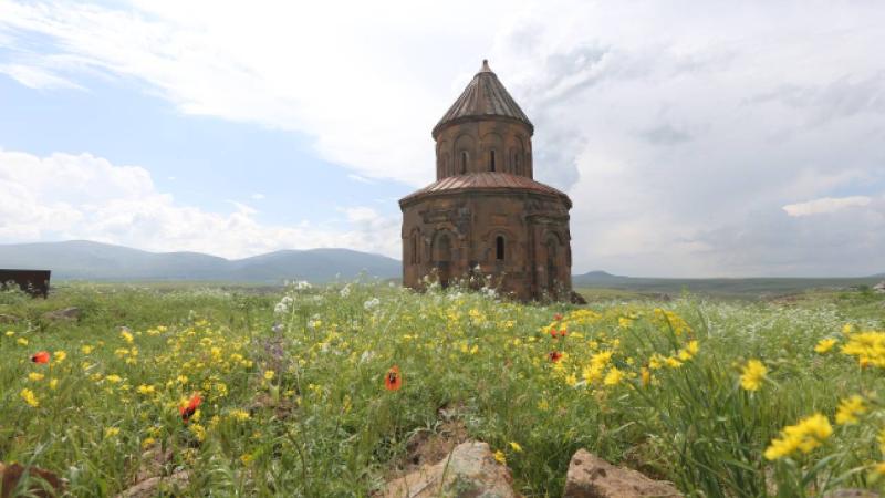 Ani Ören Yeri’nde yeni sezonun kazı çalışmalarına başlandı