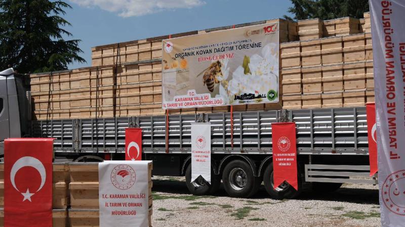 Karaman’da arıcılara 895 organik kovan dağıtıldı