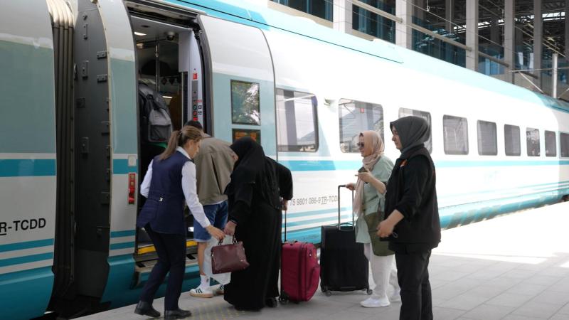 Tren biletlerinde emeklilere yönelik yüzde 10 indirimden 62 bin kişi faydalandı
