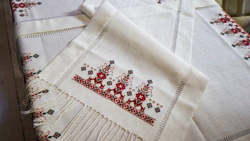 Iğdır’da üniversite öğrencileri ve kadınlar “kültürel motifleri” gelecek nesillere aktarıyor