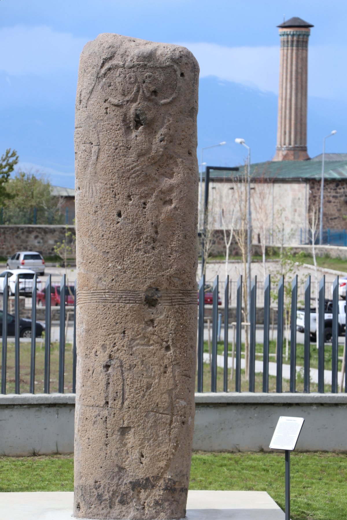Erzurum’da ön Türklere ait Taş Baba’nın 10 bin yıllık olabileceği tahmin ediliyor