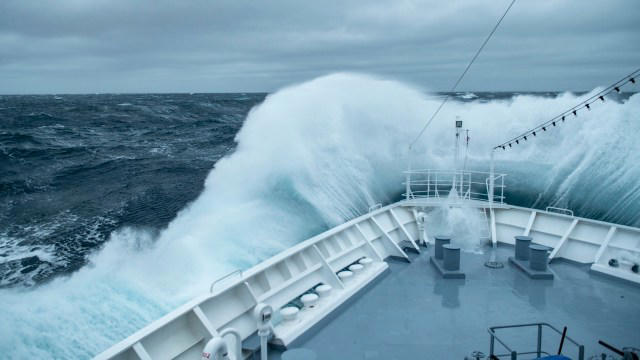 Dünyanın en güçlü su akıntısı hızlandıkça bilim insanları endişelerini artırıyor