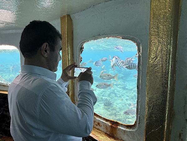 Port Sudan’daki Dalgıç Kulübe’de ziyaretçiler su altında binlerce deniz canlısını görebiliyor