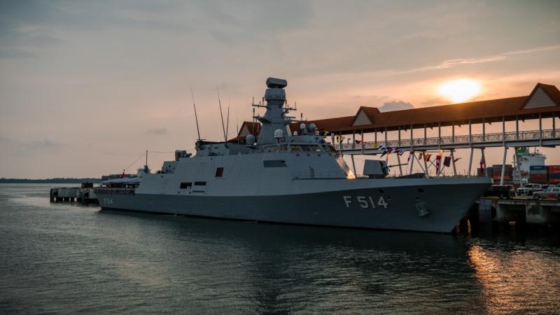 TCG Kınalıada, Güney Kore’nin Busan Limanı’nı ziyaret etti