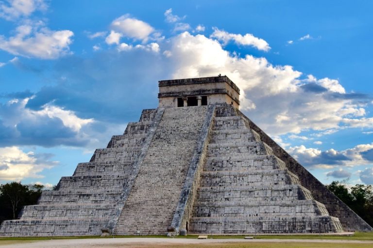 Chichen Itza’da Onlarca Çocuk Kurban Edilip Çukura Gömülmüş