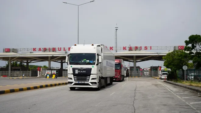 Vize sorunu tır şoförlerini mağdur ediyor