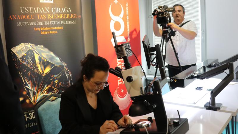 Üsküp’te “Ustadan çırağa” mücevher üretimi eğitim programı başladı