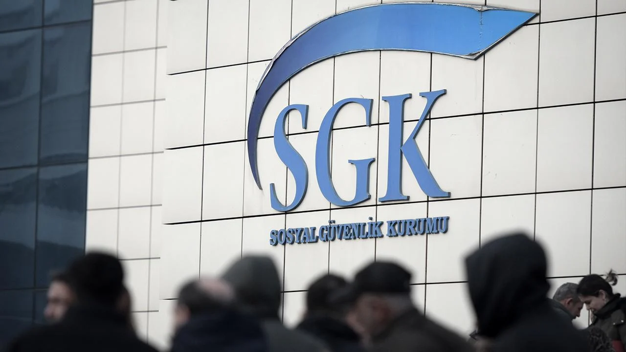 50 Bin Emeklinin Maaşı Kesildi: Bayramdan Sonra Maaşları Yatmayacak!