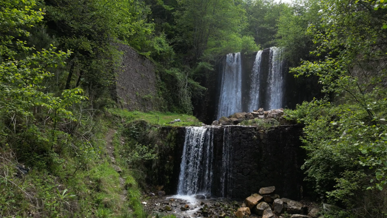 Bu köy yenilenebilir enerji ile aydınlanıyor