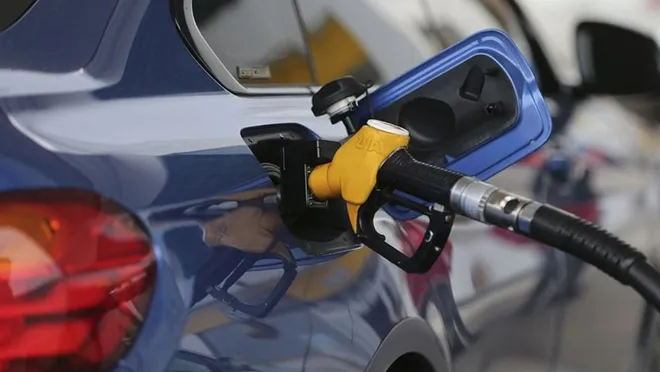 Araç sahipleri dikkat!..benzin ve motorine büyük zam geliyor..