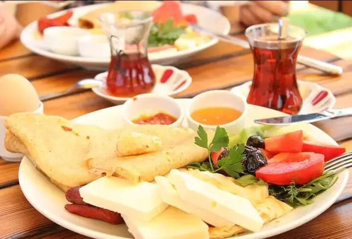 Yıllarca kendimizi hasta ettik! Bu kahvaltılıklar kanser yapıyor…