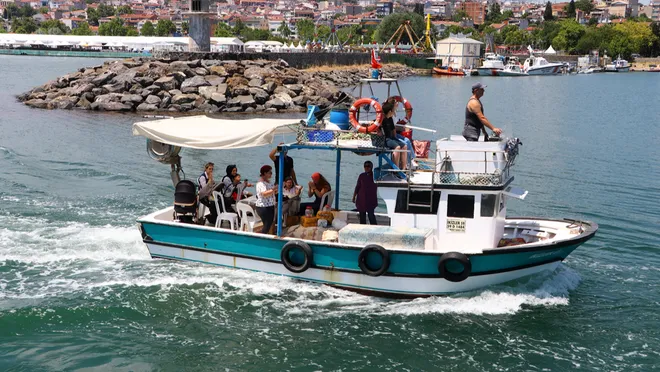 Özel çocuklara keyifli tekne turu