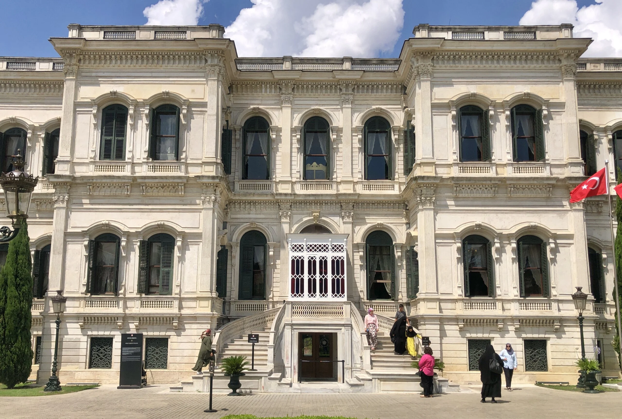 Yıldız Sarayı 100 Yıl Sonra Yeniden Kapılarını Açtı