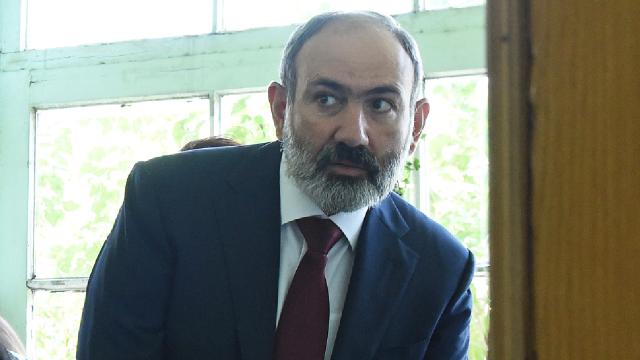 Ermenistan Başbakanı Paşinyan yeni bir anayasaya ihtiyaçları olduğunu belirtti