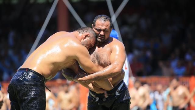 663. Tarihi Kırkpınar Yağlı Güreşleri için kayıtlar başladı