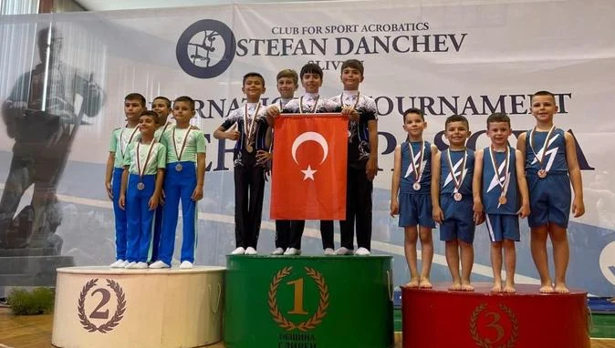 Minik cimnastikçilerden 4 madalya