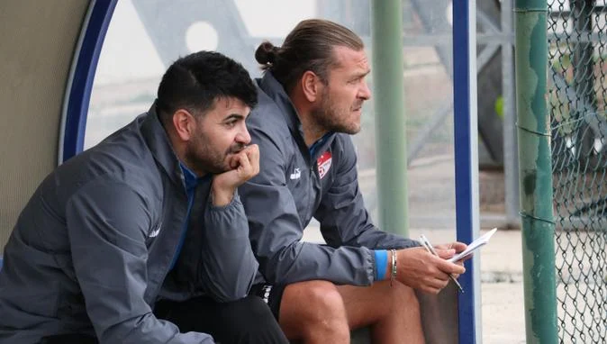 Futbolun ustaları antrenörlüğe hazırlanıyor