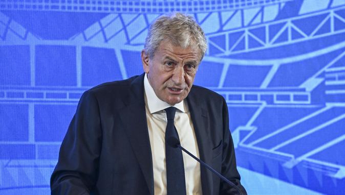 Yardımcı: Bu futbolun bağımsızlığına müdahaledir