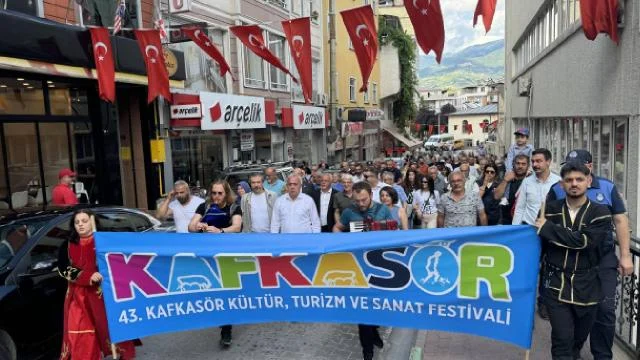 Artvin’de “43. Kafkasör Kültür, Turizm ve Sanat Festivali” başladı