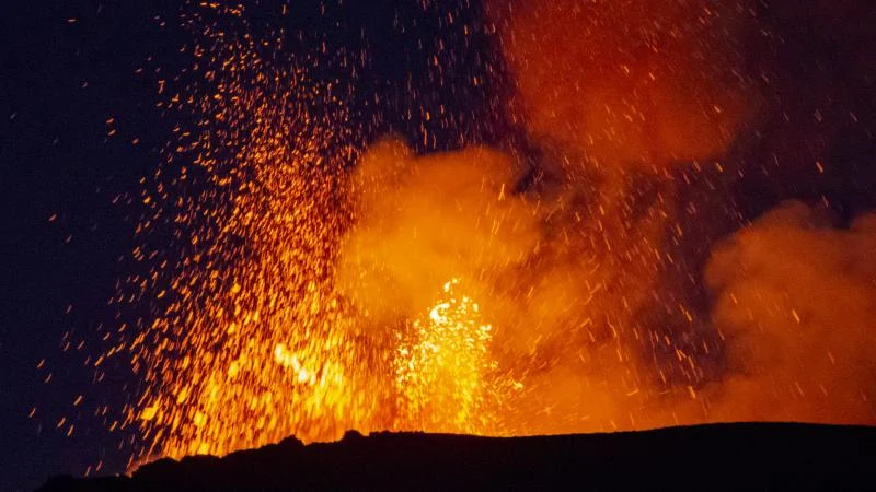 İtalya’daki Etna Yanardağı’nda volkanik hareketlilik sürüyor