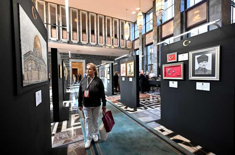 TBMM’de “Milletin Zaferi Elimin Emeği Gözümün Nuru” sergisi açıldı