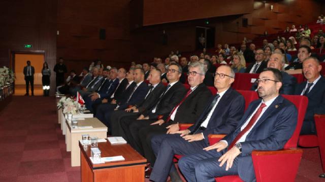 Niğde’de Uluslararası Sigortacılık Bankacılık ve Finans Sempozyumu düzenlendi
