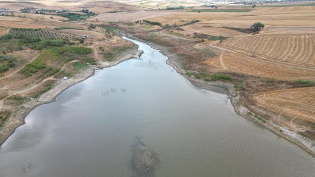 Türkmenli Göleti’nin su seviyesi kuraklık nedeniyle azaldı