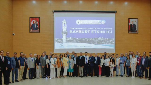 Bayburt’ta oftalmoloji konferansı düzenlendi