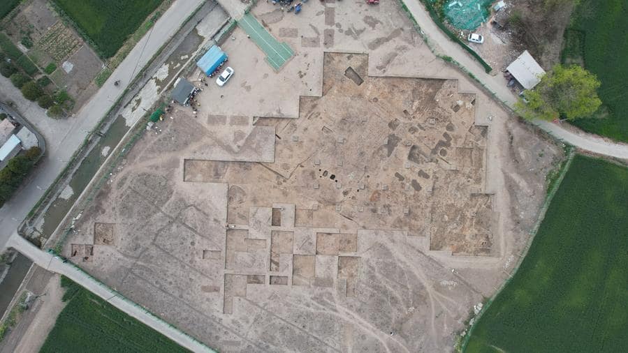 Sanxingdui Harabelerinde Keşfedilen 3.400 Yıllık Yeşim ve Taş Atölyesi Alanı