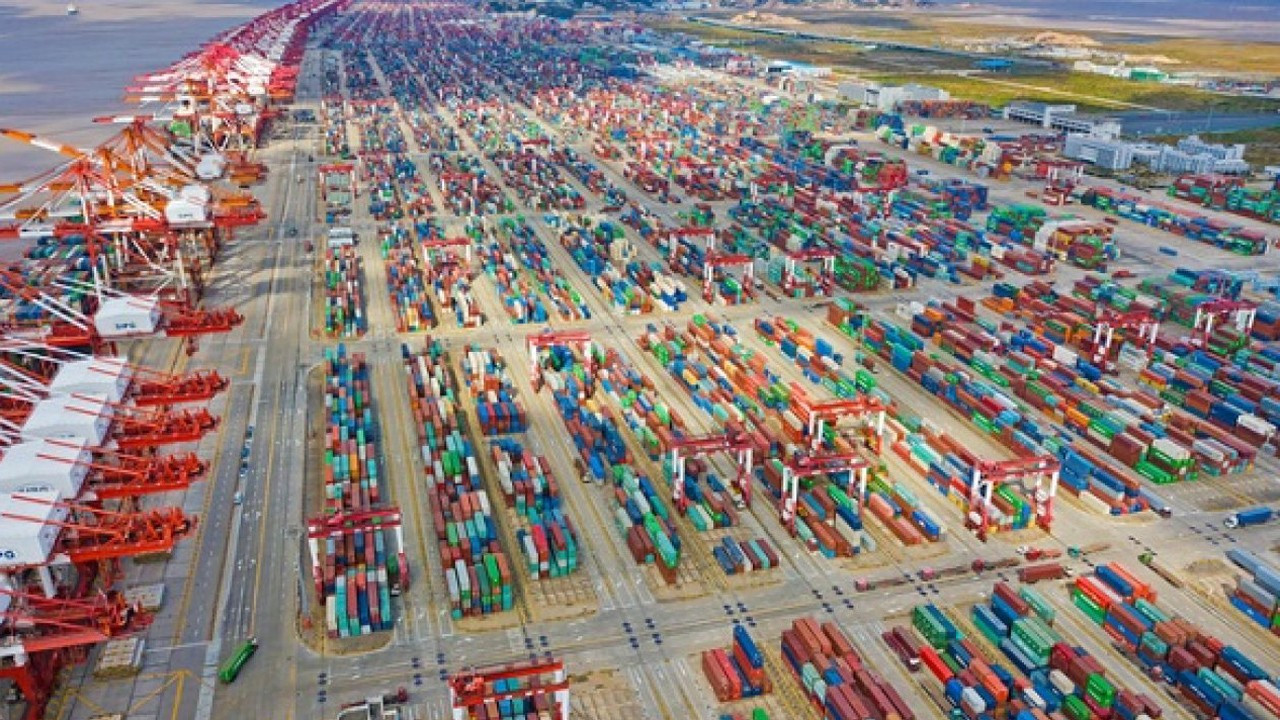 Mersin Büyükşehir Belediye Başkanı Vahap Seçer: ‘Ana konteyner limanı için Mersin’den daha uygun bir yer düşünülemez’