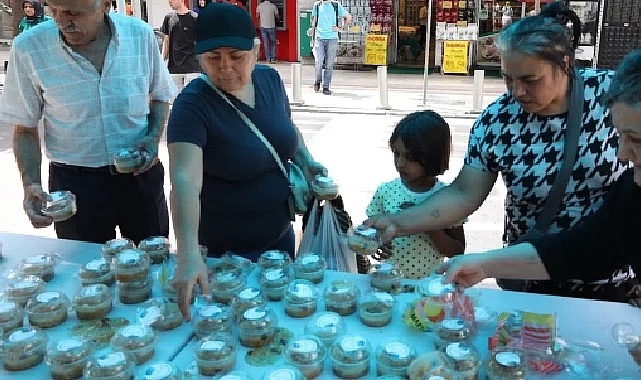 Büyükşehir’den aşure dağıtımı