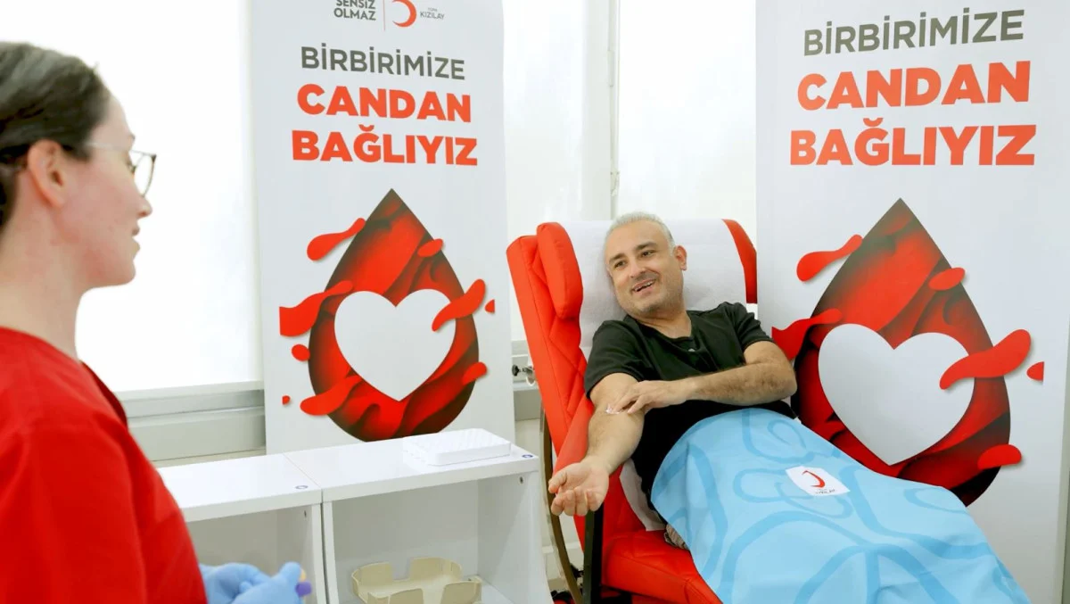Ünlü oyuncular Kızılay’a kan bağışı çağrısı yaptı